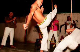 Capoeiran harrastajia Eunapolisissa.