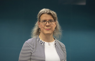 Laurén Annamari (Ari) in portrait.