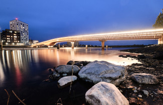 Joensuun kaupungin Ylisoutajan silta, kuvaaja Lev Karanov.