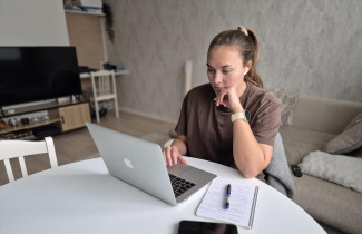 Jalkapalloilija Anni-Maija Kauppila. Kuva: Tuukka Kahila