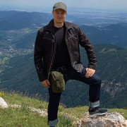 Profile picture: Mikko Pelto-Arvo