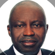 Profile picture: Thomas Akintayo