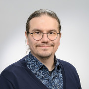 Profile picture: Olli Kärkkäinen