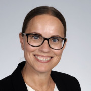 Profile picture: Anna Mäki-Petäjä-Leinonen