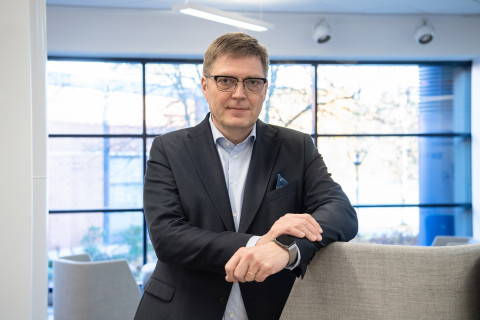 Rehtori Jukka Mönkkönen