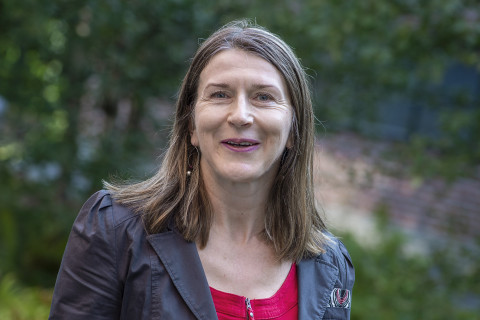 Leisiö Larissa henkilökuvassa.