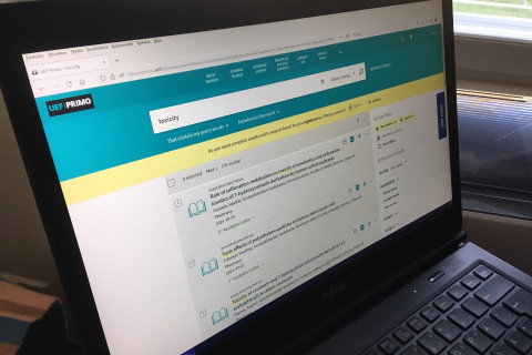 UEF Primo search: toxicity, limits: theses, latest results shown.
