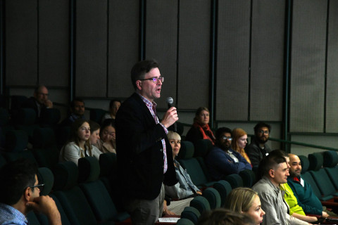 Discussion at the CVD Research Community symposium. Photo Riikka Myöhänen, Kuopio University Hospital.