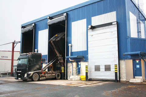 Auto. Kuva Kalle Kärhä.