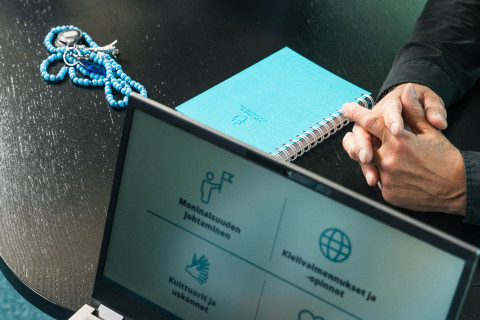 UEF EMBA kuvituskuva.