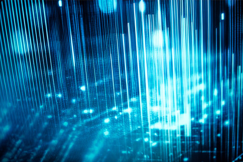 Abstrakteja linjoja sinistä taustaa vasten.