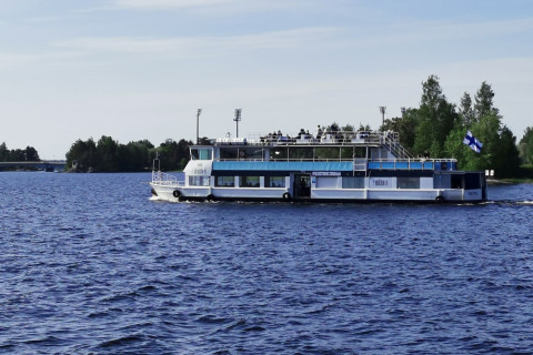 Risteilyalus Kallavedellä