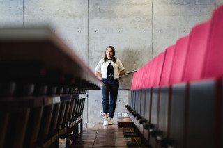 UEF-lähettiläs Sofia Bagirova luentosalissa