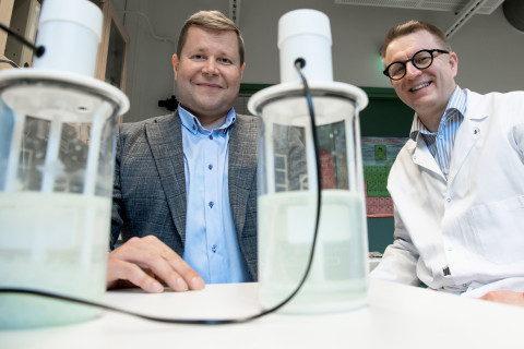 Photo of Lasse Moilanen and Janne Kankkunen from BioS04.