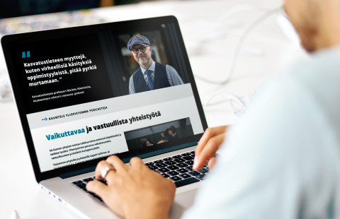 Tietokoneen näytöllä uudet verkkosivut.