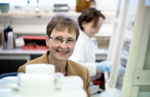 Professori Asla Pitkänen