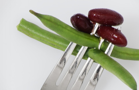 Beans in a fork.