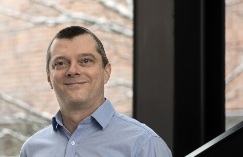 Professori Matthieu Roussey.