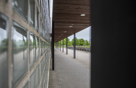 Auroran edessä oleva ulkokäytävä.