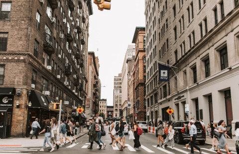 Streetview with the New York University&#039;s building on the right-hand side