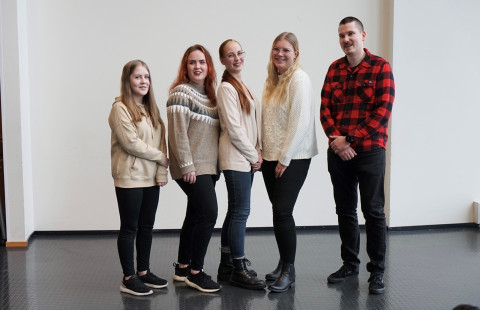 72 tunnin liikennehaasteen voittajajoukkue.