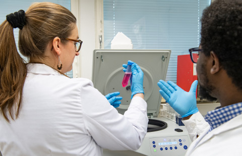 Yksisoluteknologiaa A. I. Virtanen -instituutissa.