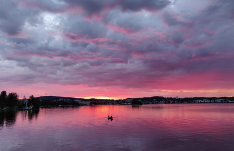Auringonlasku Kuopiossa juhannusyönä