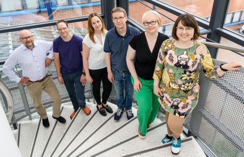 Genomikeskuksen henkilökunta.