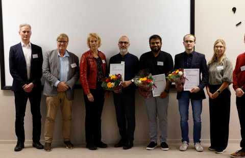 Falling Walls -pitsauskisan tuomaristo ja voittajat yhteiskuvassa.