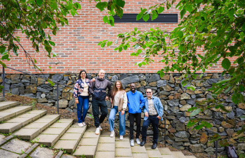 Kansainväliset UEF-lähettiläät yhteiskuvassa.