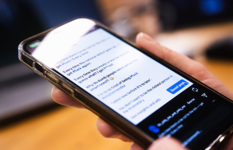 Kiroilua somepäivityksessä.