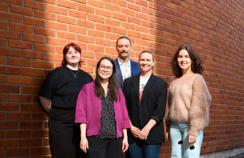 Ryhmäkuva: Oona Haapaniemi, Mariko Sato, Matti Jutila, Kaari Mattila ja Karoliina Virtanen.