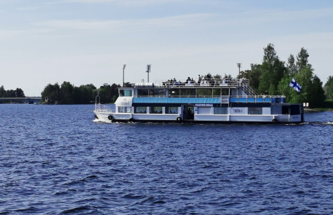 Risteilyalus Kallavedellä